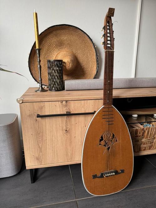 Antieke luit / snaarinstrument – decoratief of restauratie, Muziek en Instrumenten, Snaarinstrumenten | Gitaren | Akoestisch, Gebruikt