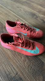Voetbalschoenen maat 40, Sport en Fitness, Ophalen of Verzenden, Gebruikt, Schoenen