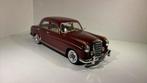 Mercedes benz 220 s kk-scale 1.18, Hobby en Vrije tijd, Modelauto's | 1:18, Overige merken, Ophalen of Verzenden, A, A
