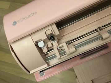 NIEUW! Sillouette Cameo 5 Roze plotter met Veel Extra's! beschikbaar voor biedingen