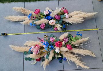 Backdrop kunstbloemstukken beschikbaar voor biedingen