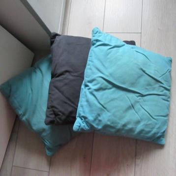 3x kussen 40x40cm  beschikbaar voor biedingen
