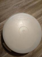 Tupperware Taartdoos, Huis en Inrichting, Ophalen of Verzenden, Gebruikt, Crème, Bus of Trommel