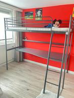 IKEA Svarta metalen hoogslaper met bureau en goed matras, Huis en Inrichting, Slaapkamer | Stapelbedden en Hoogslapers, Ophalen