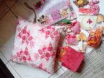 Kerstpakket roze rood, kerstrooskussen, tasje, en veel meer., Ophalen of Verzenden, Nieuw