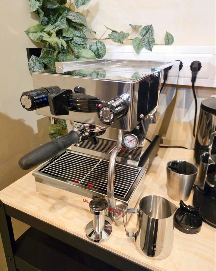 La Marzocco Linea Micra + Mahlkonig X54 Crome, Witgoed en Apparatuur, Koffiezetapparaten, Zo goed als nieuw, Gemalen koffie, Koffiebonen