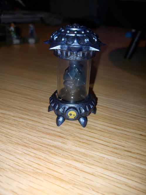 Skylander Imaginators creation crystal Undead claw, Spelcomputers en Games, Games | Nintendo Switch, Gebruikt, Avontuur en Actie