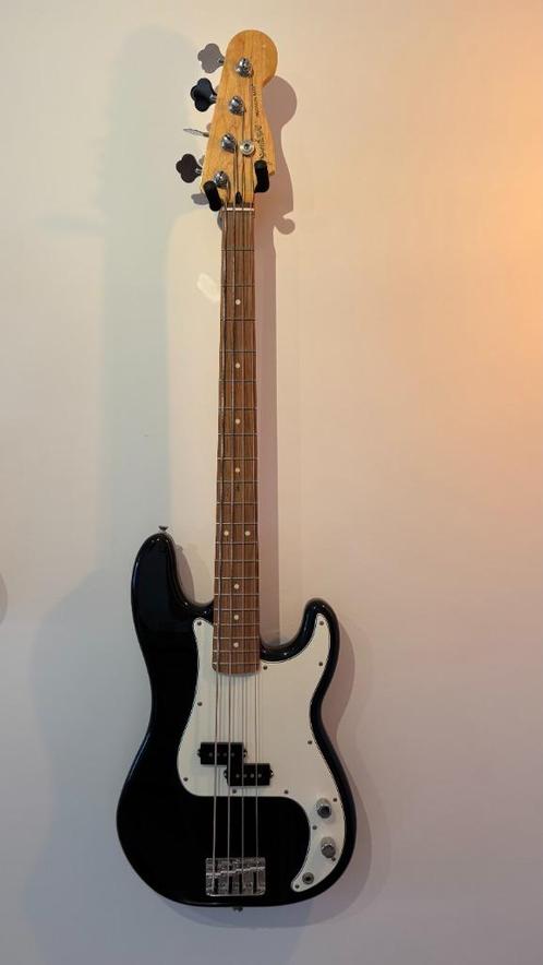 Fender Precision Bass Player Series, Muziek en Instrumenten, Snaarinstrumenten | Gitaren | Bas, Zo goed als nieuw, Elektrisch