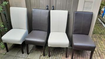 Eetkamerstoelen beschikbaar voor biedingen