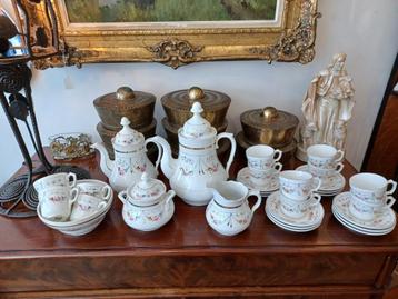 koffie servies 12 p Societe Ceramique bloemen guirlandes beschikbaar voor biedingen