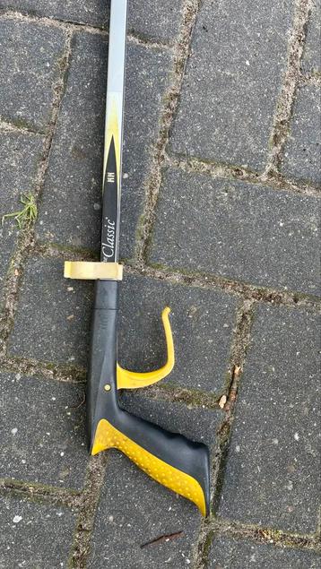 Hand claasic grijper beschikbaar voor biedingen