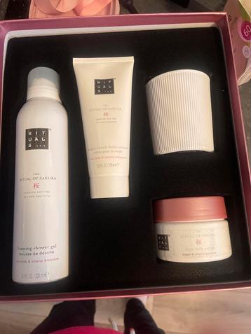 Rituals Giftset L – The Ritual of Sakura | NIEUW beschikbaar voor biedingen