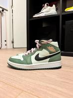 Jordan 1 Mid Dutch Green - Maat 39, Kleding | Heren, Schoenen, Ophalen of Verzenden, Zo goed als nieuw, Overige kleuren, Sneakers of Gympen