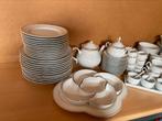 Compleet servies – wit met gouden randje, Ophalen
