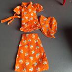 3 delig setje sindy oranje bloem, Verzamelen, Poppen, Ophalen of Verzenden, Kleertjes