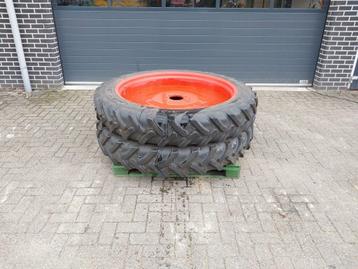 Cultuurwielen 270/95 R46 11.2 R46 kleine steek Claas / Renau beschikbaar voor biedingen