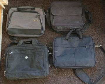 4 Laptoptassen 2 x  DELL ASUS  Toshiba   beschikbaar voor biedingen