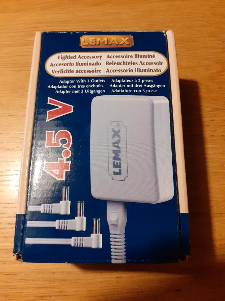 lemax 4,5 v volt adaptor met 3 uitgangen nieuw kerst dorp, Diversen, Kerst, Nieuw, Ophalen of Verzenden