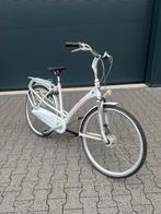 Batavus mambo wit damesfiest 8 versnelling AXA SLOT, Fietsen en Brommers, Fietsen | Dames | Damesfietsen, 53 tot 56 cm, Versnellingen