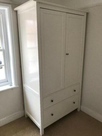 Ikea Hemnes kledingkast wit met sleutel en slot en 2 laden beschikbaar voor biedingen