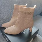 La Strada enkellaars, maat 40, gold knitted. Nieuw., Kleding | Dames, Overige kleuren, Lage of Enkellaarzen, Nieuw, Ophalen of Verzenden