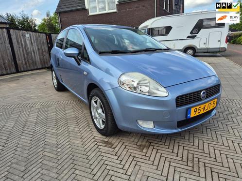 Fiat Grande Punto 1.4 met airco, nieuwe distributie en weini, Auto's, Fiat, Bedrijf, Te koop, Grande Punto, ABS, Airbags, Airconditioning