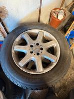Winterbanden Mercedes ML - 235/65R17, Auto-onderdelen, Banden en Velgen, Ophalen, Gebruikt, Banden en Velgen, 17 inch