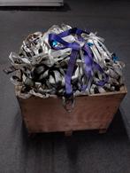 Hijsbanden. Grote kist met hijsbanden, Ophalen