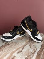 Nike Air Jordan Kids Legacy 312 Black Metallic Gold | €35, Jongen of Meisje, Schoenen, Ophalen of Verzenden, Zo goed als nieuw