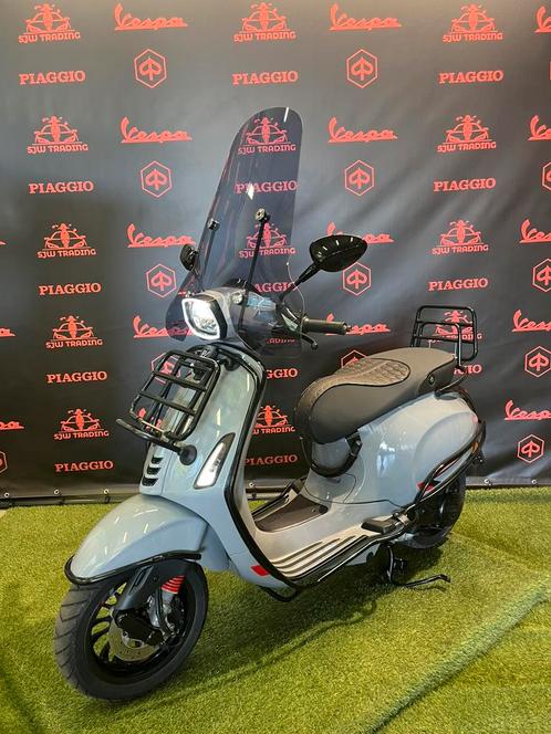 Vespa Sprint 2020 Snor/Brom! Nardo Grey Full Option Garantie, Fietsen en Brommers, Scooters | Vespa, Ophalen of Verzenden