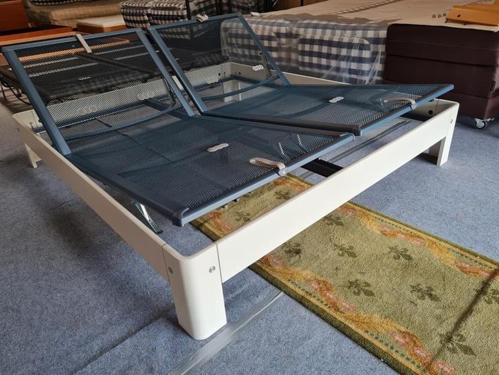 ELEKTRISCHE AUPING AURONDE 180-200 BEZORGEN IS MOGELIJK, Huis en Inrichting, Slaapkamer | Bedden, Gebruikt, Tweepersoons, 180 cm