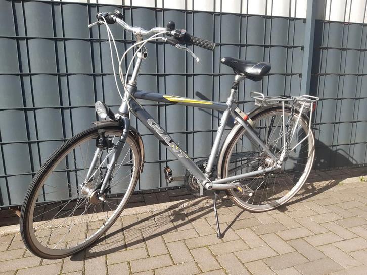 giant tourer  ,frame 49 cm,28 inch 3 x 7 versn., Fietsen en Brommers, Fietsen | Heren | Herenfietsen, Zo goed als nieuw, Giant