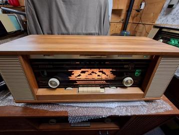 Prachtige phillips biampli buizenradio,s reverbeo  beschikbaar voor biedingen