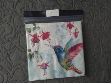 Nieuwe papieren lunch servetten nr. 1 met kleurrijke kolibri beschikbaar voor biedingen