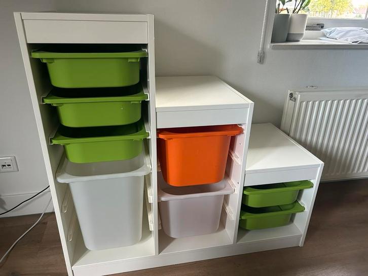 Speelgoedkast Ikea Trofast wit met 8 bakken groen oranje wit, Kinderen en Baby's, Kinderkamer | Commodes en Kasten, Gebruikt, Kast