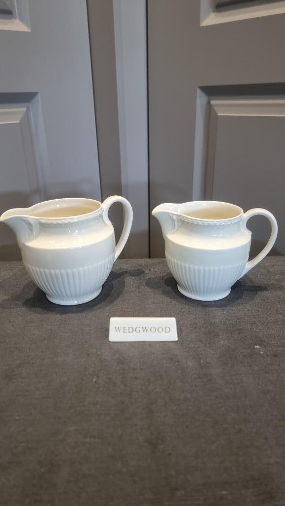Wedgwood Edme melkkan uniek, Antiek en Kunst, Antiek | Servies los, Ophalen of Verzenden