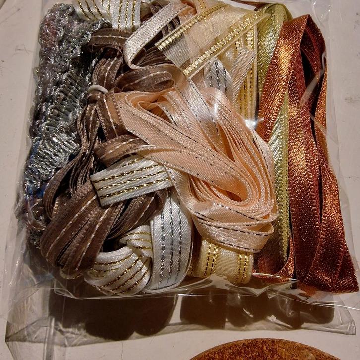 Lint pakketjes: Zilver & Goud/Beige, Hobby en Vrije tijd, Naaien en Fournituren, Nieuw, Lint, Band of Elastiek, Ophalen of Verzenden
