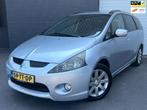 Mitsubishi Grandis 2.4-16V InSport NWEAPK/7P/AUTOMAAT/CLIMA/, Stof, Zwart, Parkeersensor, 7 stoelen