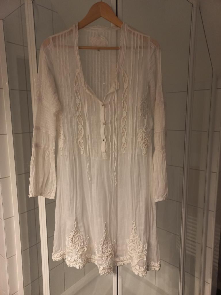 Gado gado jurk, Verzenden