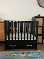 Zwarte box met lade incl. matras | Merk Bopita, Kinderen en Baby's, Boxen, Ophalen, Zo goed als nieuw, Vierkant, Lade