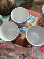 5 vrolijke pip bekers, Ophalen of Verzenden, Zo goed als nieuw, Overige stijlen, Kop(pen) en/of Schotel(s)