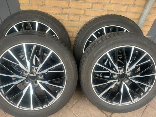 18 Inch Toyota velgen op winterbanden (225/50/18) Toyota CHR, Auto-onderdelen, Banden en Velgen, Banden en Velgen, Winterbanden