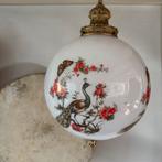 Vintage Opaline Hanglamp, Hallamp met Pauw en Bloem Decor, Huis en Inrichting, Lampen | Hanglampen, Ophalen, Gebruikt, Glas, 50 tot 75 cm