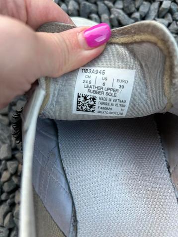 Onitsuka Tiger Sneakers Maat 39 beschikbaar voor biedingen