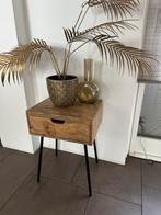 Nachtkastje bijzettafel mango hout, Ophalen, Minder dan 45 cm, Zo goed als nieuw, Minder dan 55 cm