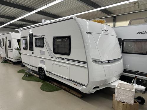 Fendt Apero 465 TG Nu € 2000.- korting*, Caravans en Kamperen, Caravans, Bedrijf, tot en met 4, 1000 - 1250 kg, Standaardzit, Fendt