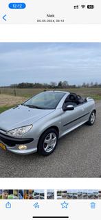 Peugeot 206 1.6 16V CC 2003 Grijs, 47 €/maand, Origineel Nederlands, Te koop, Zilver of Grijs