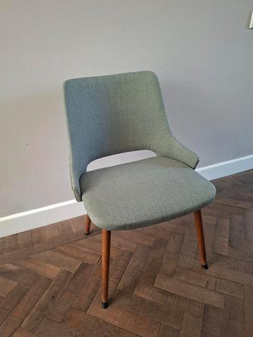 Vintage Stoel  beschikbaar voor biedingen