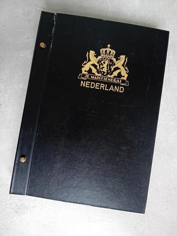 Importa Zwart FDC album met 20 zwarte bladen voor 120 FDC's beschikbaar voor biedingen