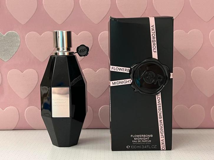 Viktor & Rolf flowerbomb midnight 100ml eau de parfum, Sieraden, Tassen en Uiterlijk, Uiterlijk | Parfum, Nieuw, Ophalen of Verzenden
